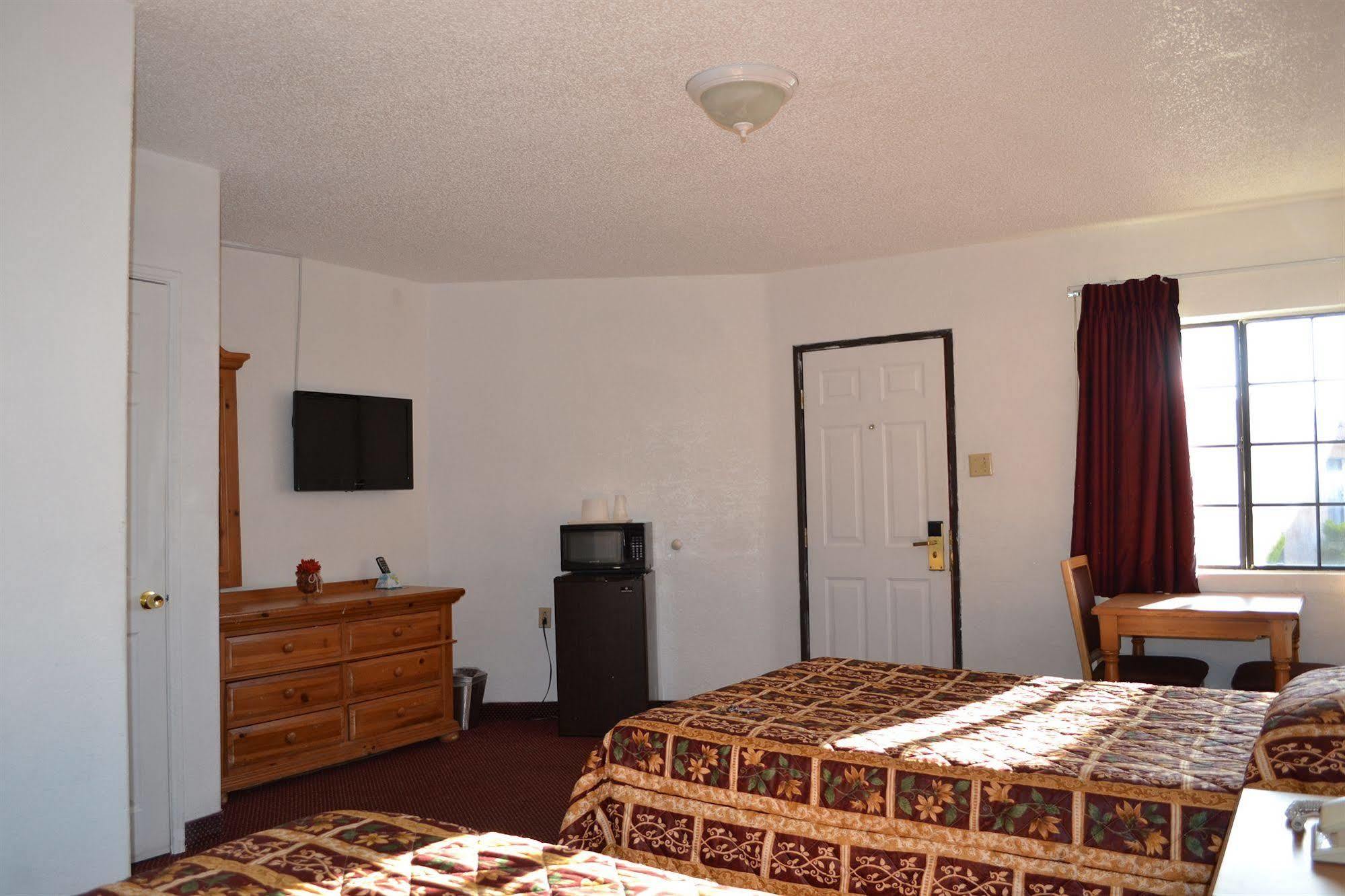 El Rancho Dolores At Jt National Park Motel 3*