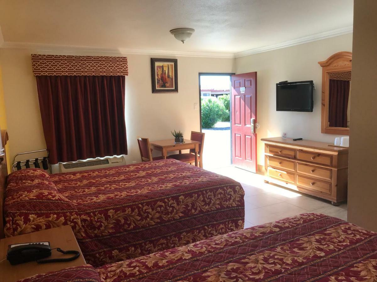 El Rancho Dolores At Jt National Park Motel 3*